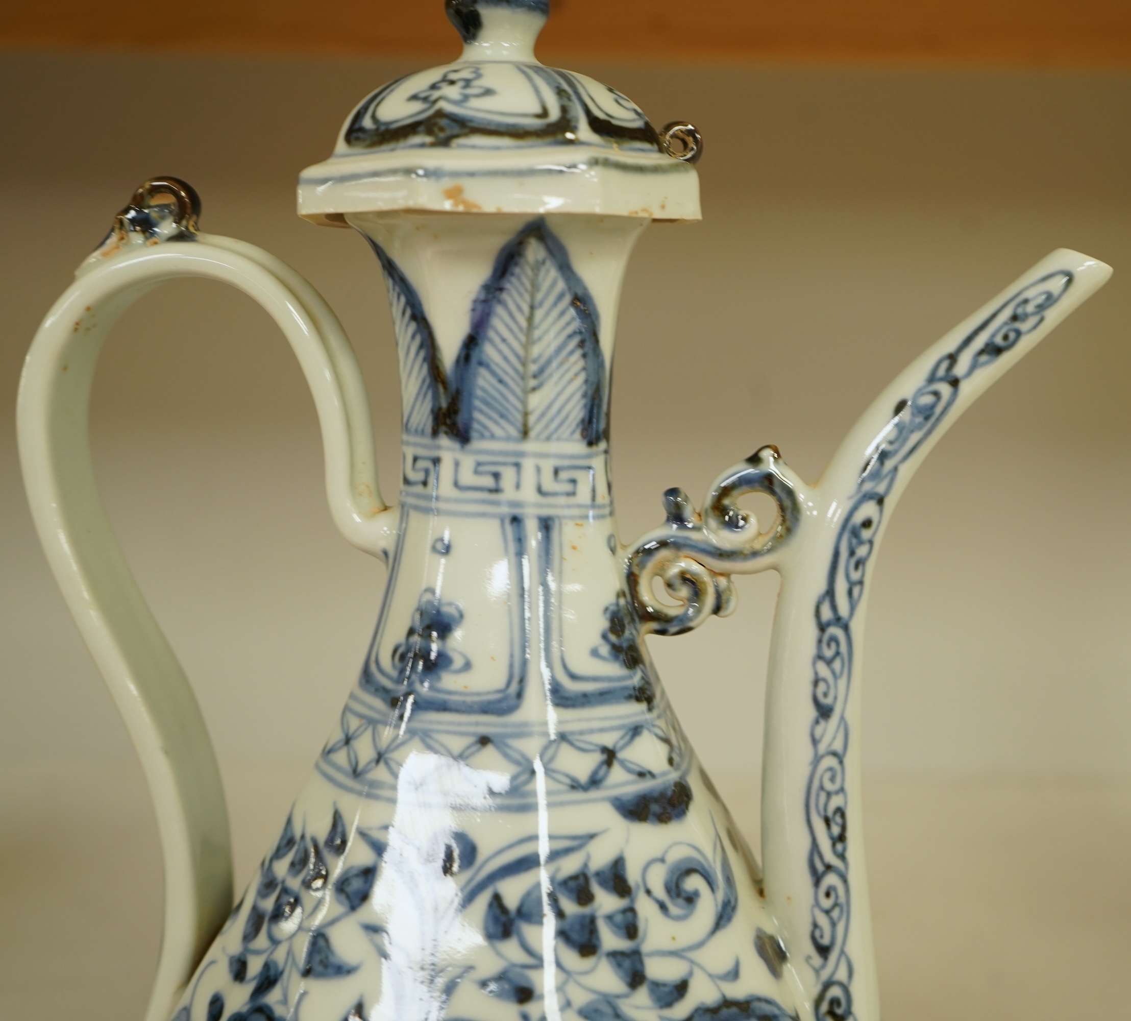 A Chinese blue and white Ewer or water pot, 26cm high